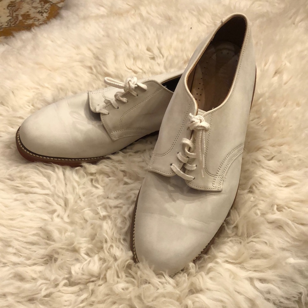 White Leather Oxford Dress Shoes Timeless Design